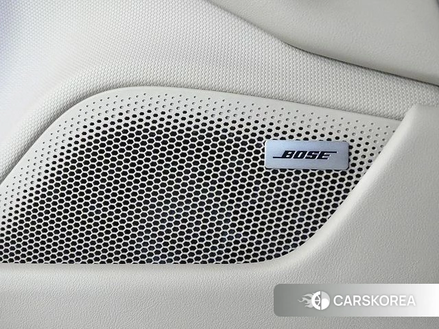 Porsche Taycan 2023 Белый из Кореи, фото 5
