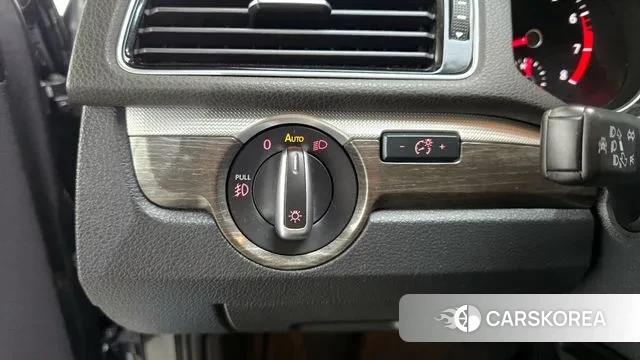 Volkswagen The New Passat 2018 Серый из Кореи, фото 5