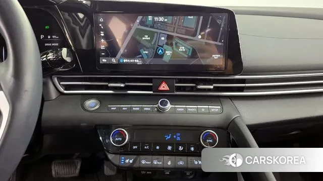 Hyundai Avante Hybrid (CN7) 2022 Белый из Кореи, фото 5