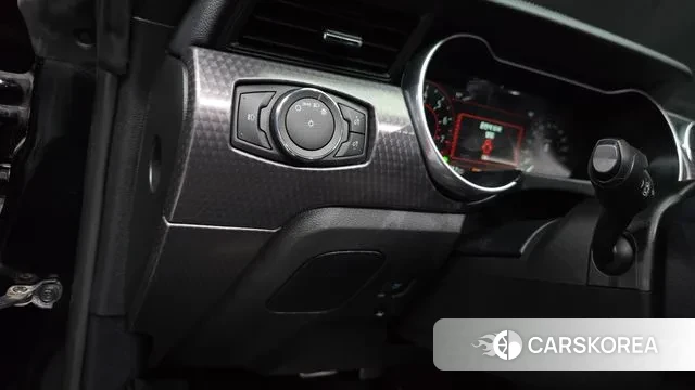 Ford Mustang 2018 Черный из Кореи, фото 5