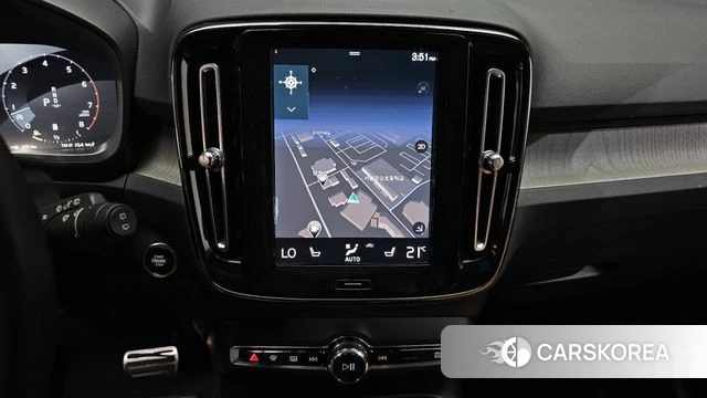 Volvo XC40 2021 Белый из Кореи, фото 5