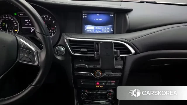 Infiniti Q30 2019 Белый из Кореи, фото 5