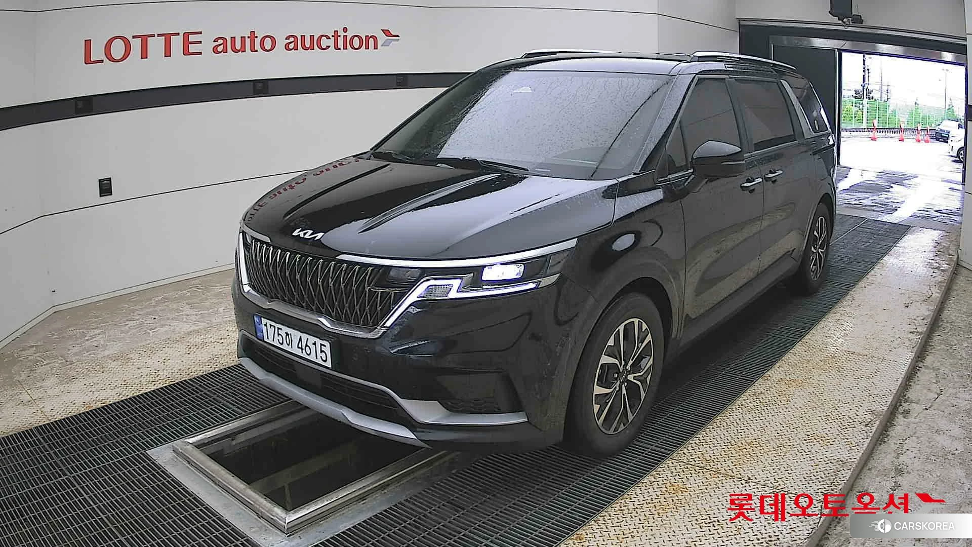 Kia Carnival 2023 Aurora Black Pearl из Кореи, фото 5