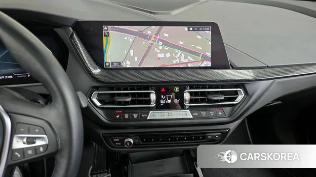 BMW 1 Series (F40) 2023 Черный из Кореи, фото 5