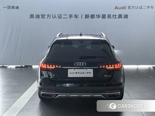 Audi A4 (import) 2023 Черный из Китая, фото 5
