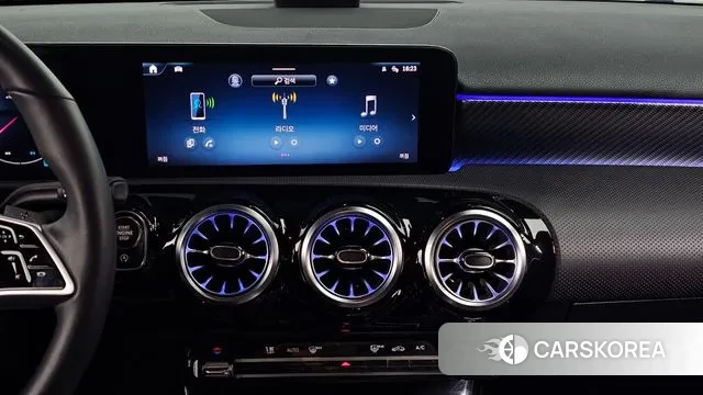 Mercedes-Benz A-Class W177 2024 Белый из Кореи, фото 5