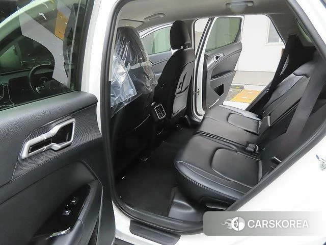 Kia Sportage 5th Generation 2022 Белый из Кореи, фото 5