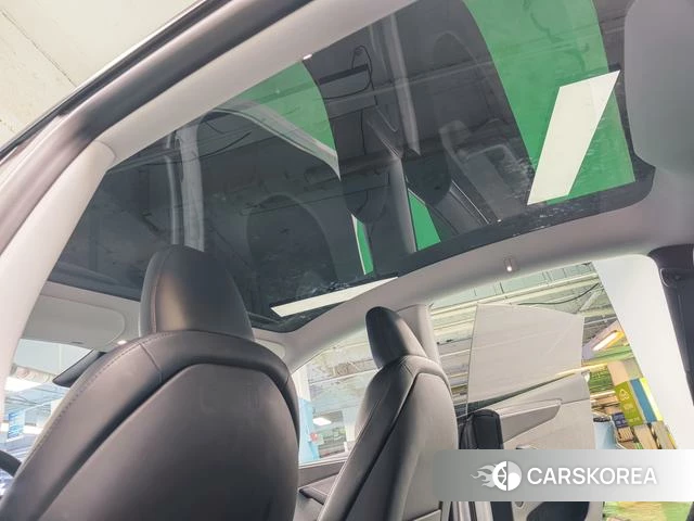 Tesla Model Y 2025 Белый из Китая, фото 5