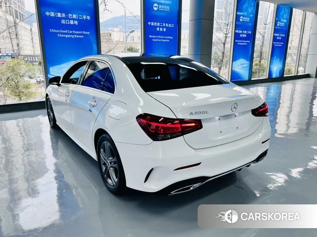 Mercedes-Benz Class A 2022 Белый из Китая, фото 5
