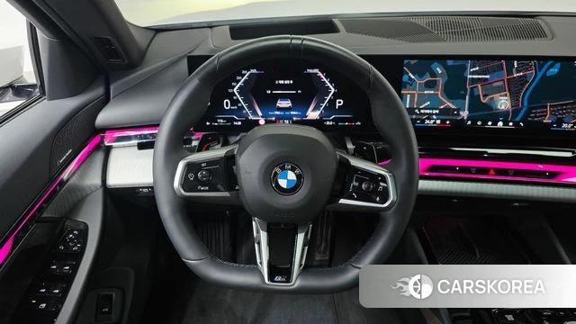 BMW 5 Series (G60) 2025 Белый из Кореи, фото 5