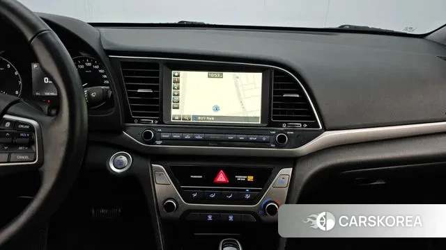 Hyundai Avante AD 2018 Белый из Кореи, фото 5