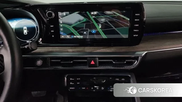 Kia K5 3rd generation 2023 Белый из Кореи, фото 5