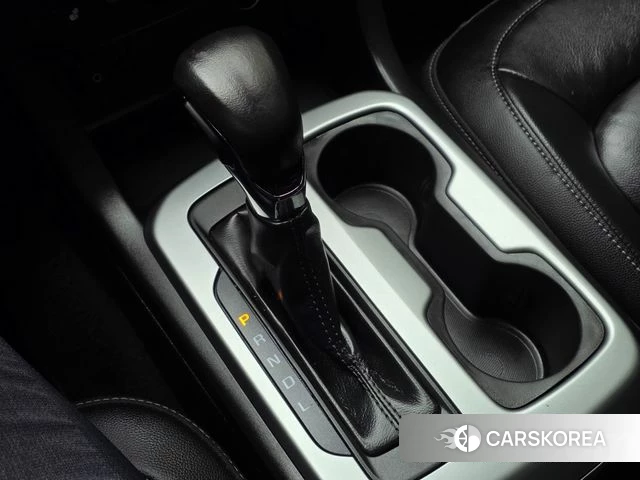 Chevrolet (GM Daewoo) Real New Colorado 2022 Белый из Кореи, фото 5