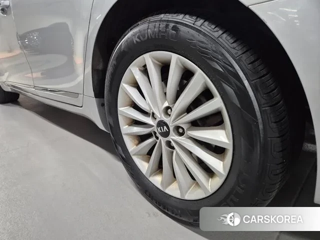 Kia Come New K7 2018 Серебряный из Кореи, фото 5