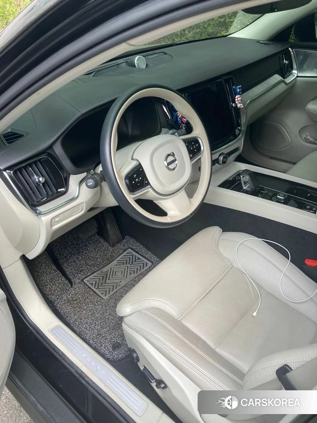 Volvo V60 Cross-Country 2nd Generation 2021 Черный из Кореи, фото 5