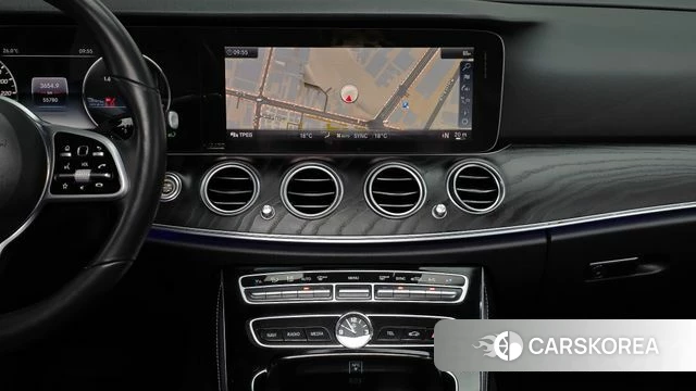 Mercedes-Benz E-Class W213 2018 Серебряный из Кореи, фото 5