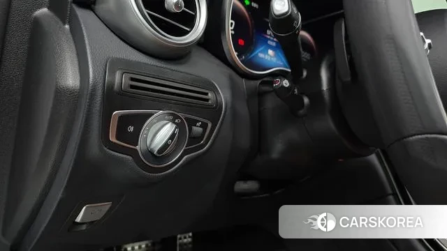 Mercedes-Benz GLC-Class X253 2021 Белый из Кореи, фото 5