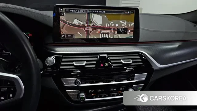 BMW 5 Series (G30) 2022 Белый из Кореи, фото 5