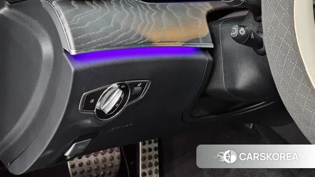 Mercedes-Benz E-Class W213 2022 Белый из Кореи, фото 5