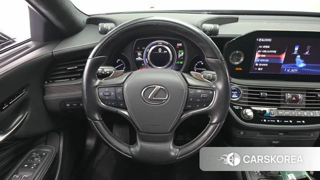 Lexus LS500h 5th generation 2021 Черный из Кореи, фото 5