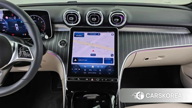 Mercedes-Benz C-Class W206 2025 Белый из Кореи, фото 5
