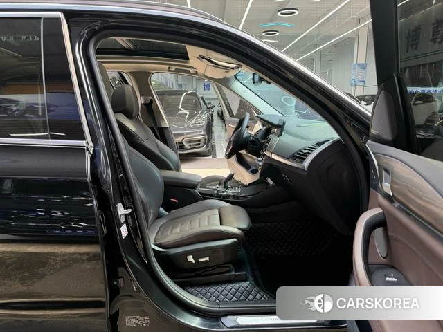 BMW X3 2021 Черный из Китая, фото 5