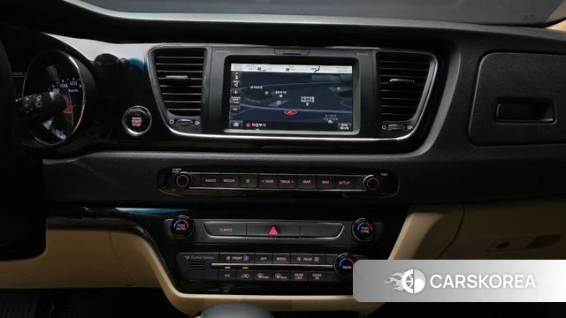 Kia The New Carnival 2019 Черный из Кореи, фото 5