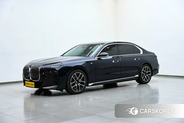 BMW 7 series 2024 Черный из Китая, фото 5
