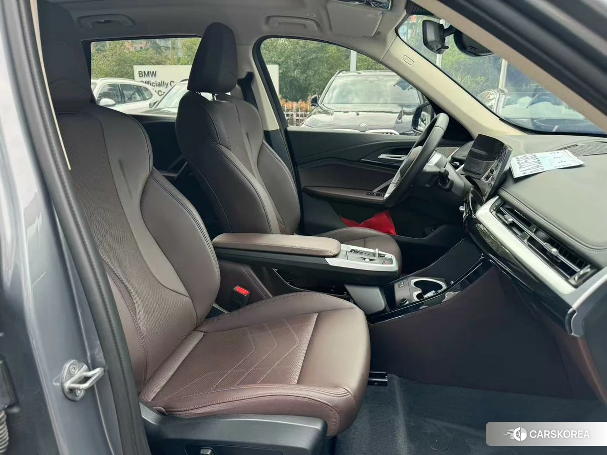 BMW X1 2023 Темно-серый из Китая, фото 5