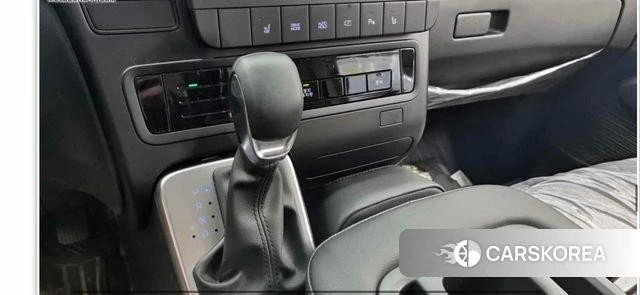 Hyundai Staria 2025 Желтый из Кореи, фото 5