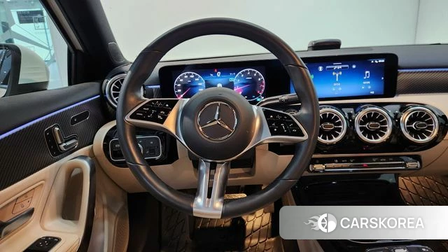 Mercedes-Benz A-Class W177 2024 Белый из Кореи, фото 5