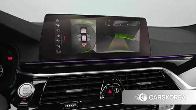 BMW 5 Series (G30) 2019 Белый из Кореи, фото 5