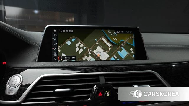 BMW 7 Series (G11) 2018 Серебристо-серый из Кореи, фото 5