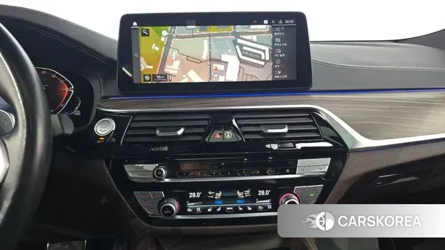 BMW 6 Series GT (G32) 2021 Серебристо-серый из Кореи, фото 5