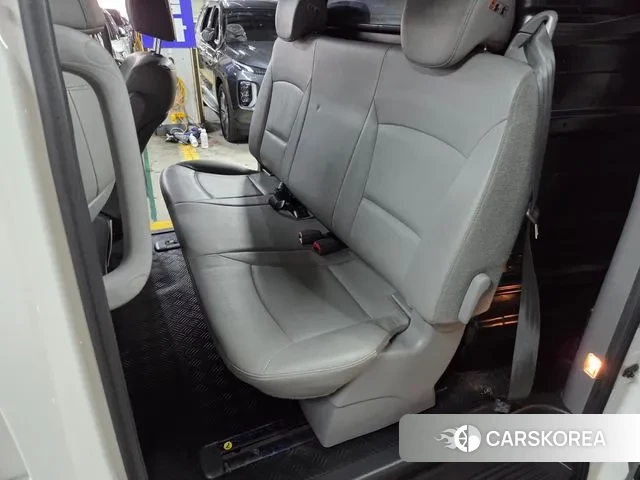 Hyundai The New Grand Starex 2019 Белый из Кореи, фото 5