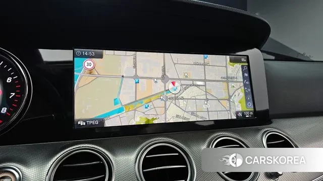 Mercedes-Benz E-Class W213 2018 Серый из Кореи, фото 5