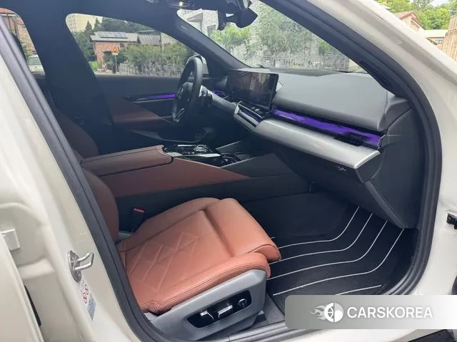 BMW 5 Series (G60) id 2485971 из Кореи 5