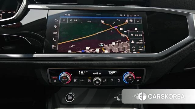 Audi Q3 (F3) 2023 Белый из Кореи, фото 5