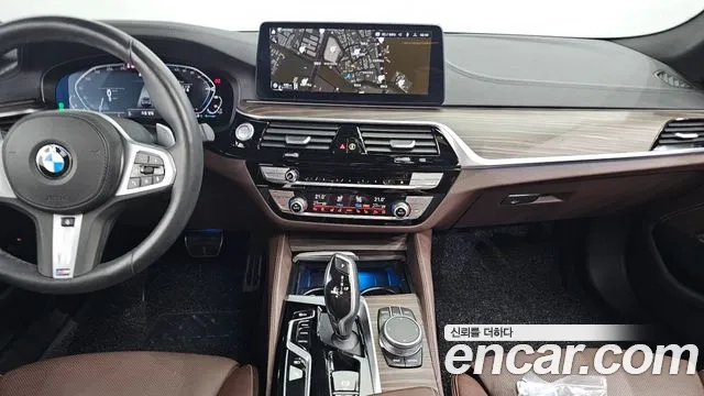 BMW 5 Series (G30) 2020 Белый из Кореи, фото 5