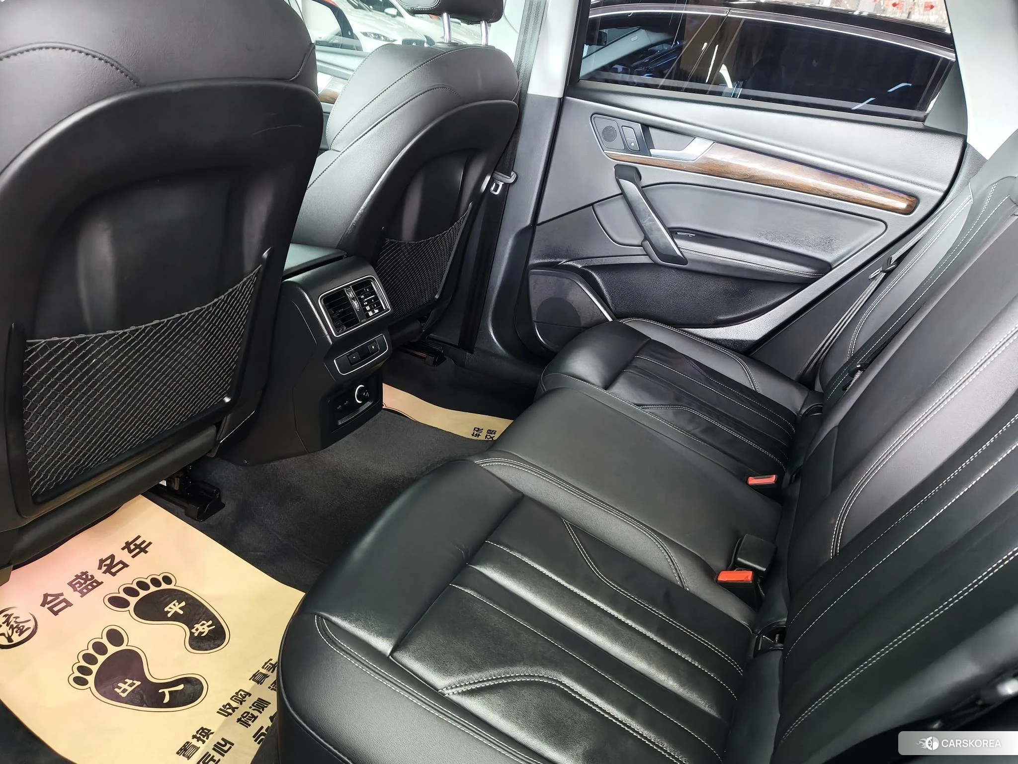 Audi Q5L 2021 Синий из Китая, фото 5