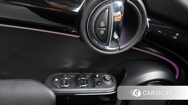 Mini Cooper 2023 Белый из Кореи, фото 5