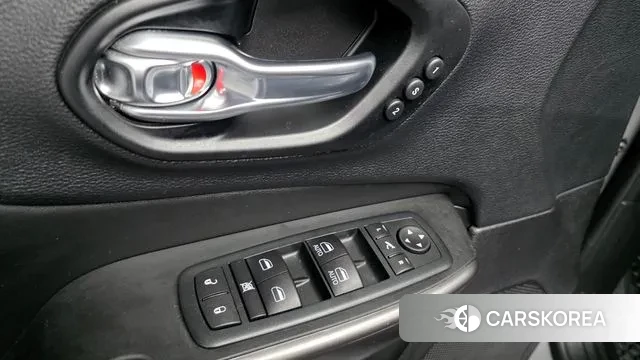 Jeep Cherokee (KL) 2021 Серебристо-серый из Кореи, фото 5