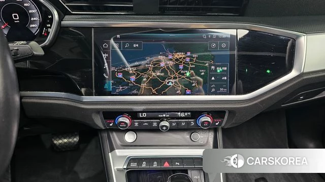 Audi Q3 (F3) 2020 Белый из Кореи, фото 5