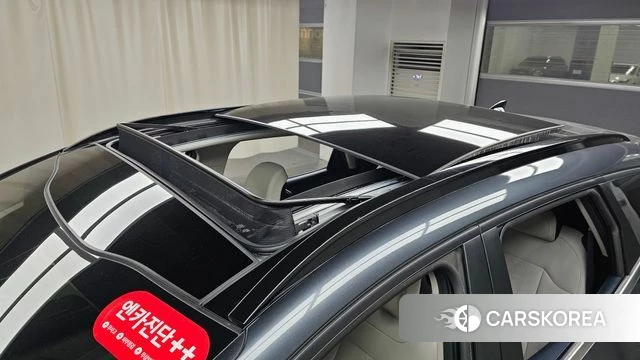Kia Sportage 5th Generation Hybrid 2023 Серый из Кореи, фото 5