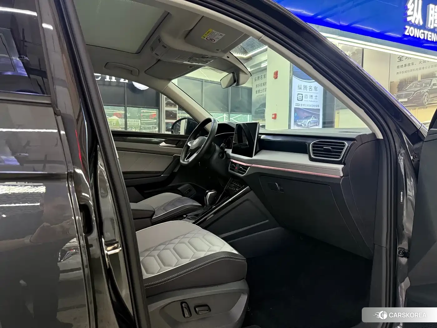 Volkswagen Tayron 2023 Silver/gray из Китая, фото 5