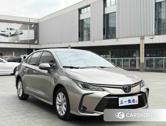 Toyota Corolla 2023 Шампань из Китая, фото 5