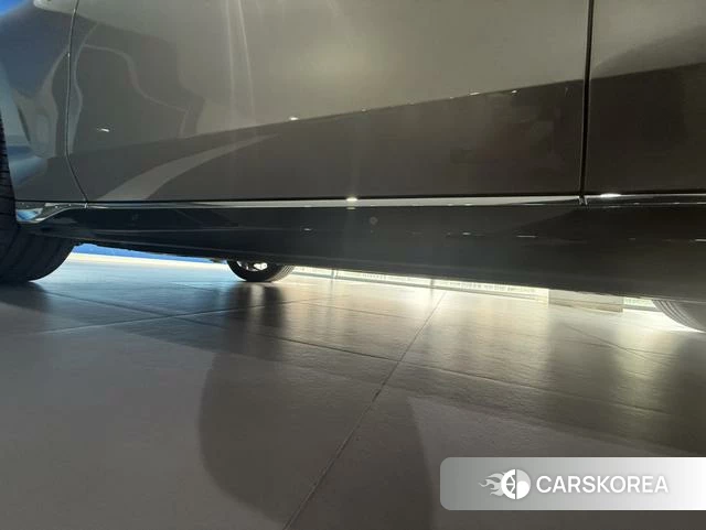 BMW 7 series 2024 Серебристо-серый из Китая, фото 5