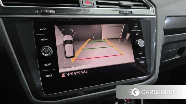 Volkswagen Tiguan second Generation 2021 Белый из Кореи, фото 5