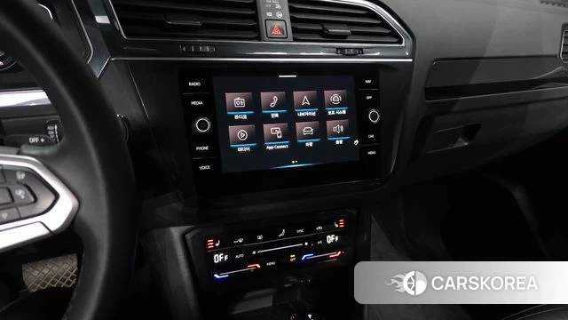 Volkswagen Tiguan second Generation 2022 Синий из Кореи, фото 5