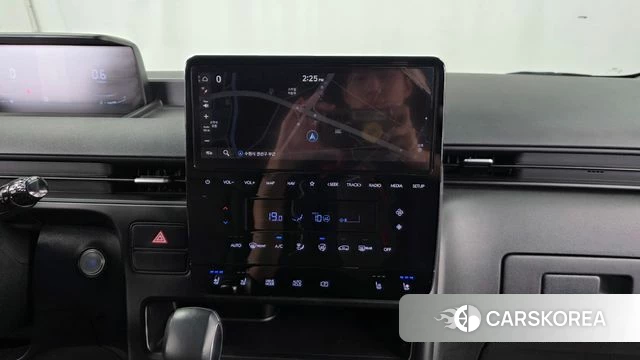 Hyundai Staria 2021 Серебряный из Кореи, фото 5